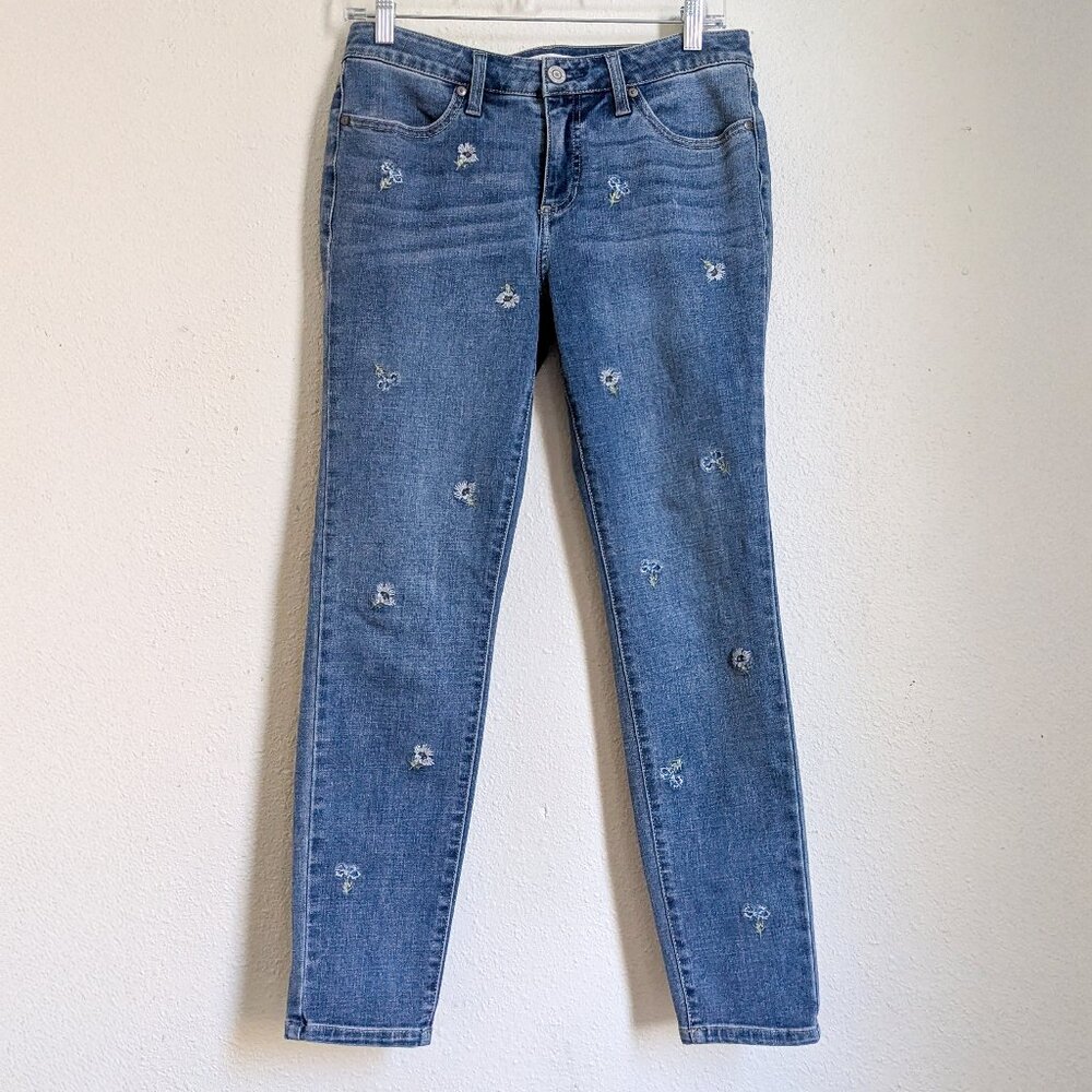 LC Lauren Conrad Embroidered Floral Skinny Jeans – Size 10